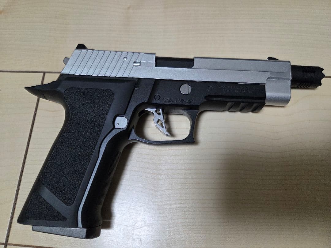 センチネルナイン　レオン専用モデル