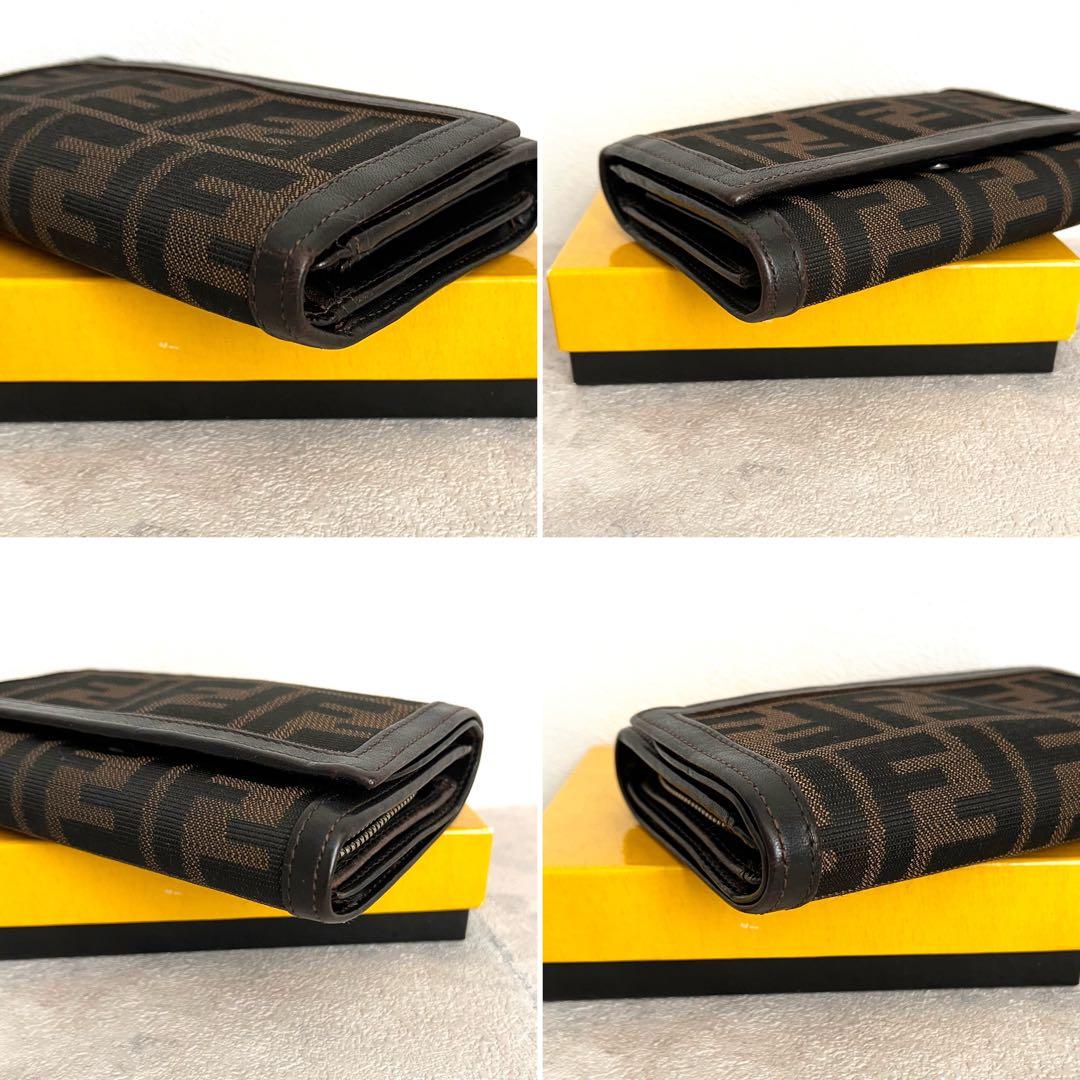人気✨FENDI ズッカ 二つ折り財布 FF キャンバス レザー ブラウン