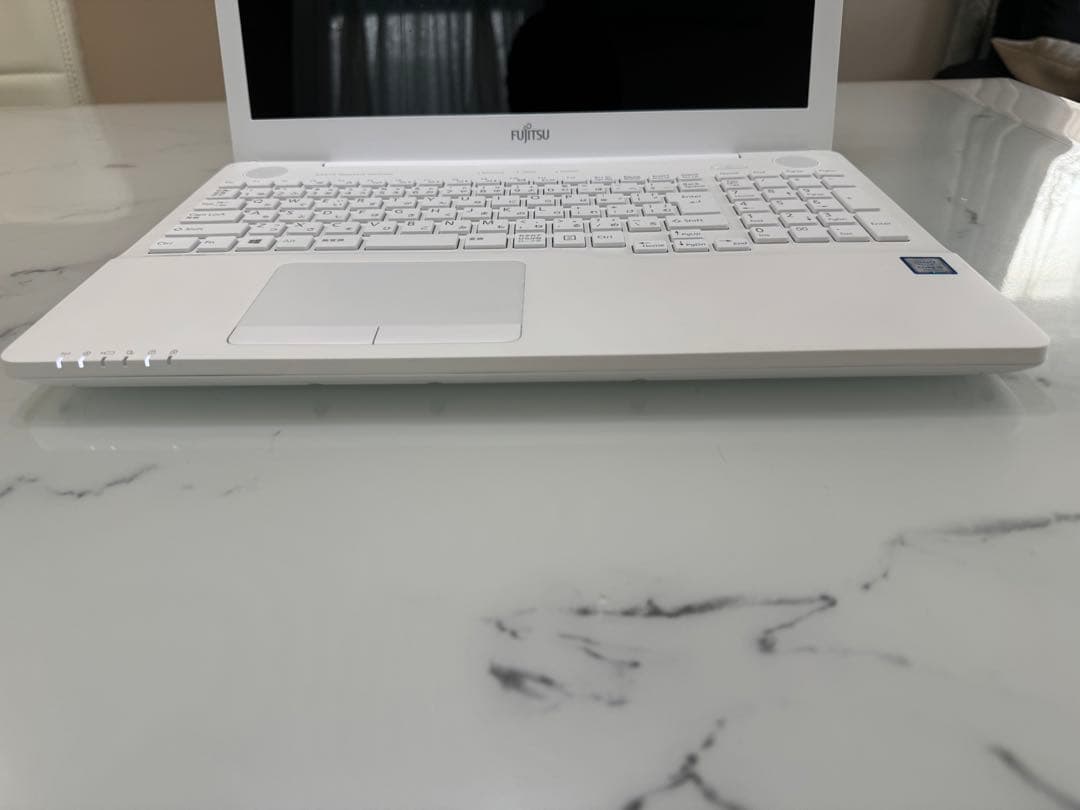 富士通ノートパソコンLIFEBOOK AH49/B2