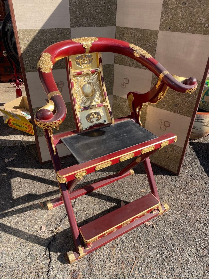 寺院仏具 ルーツ型本曲録 平安寺　住職/僧侶の椅子 漆塗/金箔/折りたたみ式