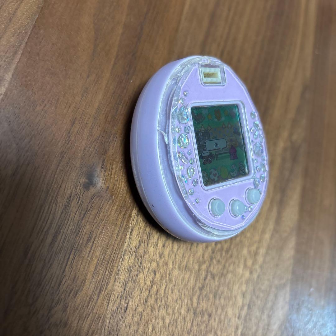 たまごっちピース　ピンク？　紫？