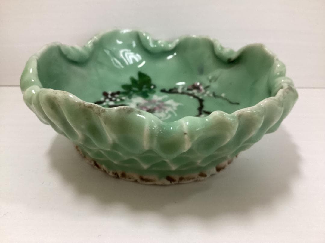 青磁　鉢　茶道具　和食器　花柄　飾皿　手練り　C264