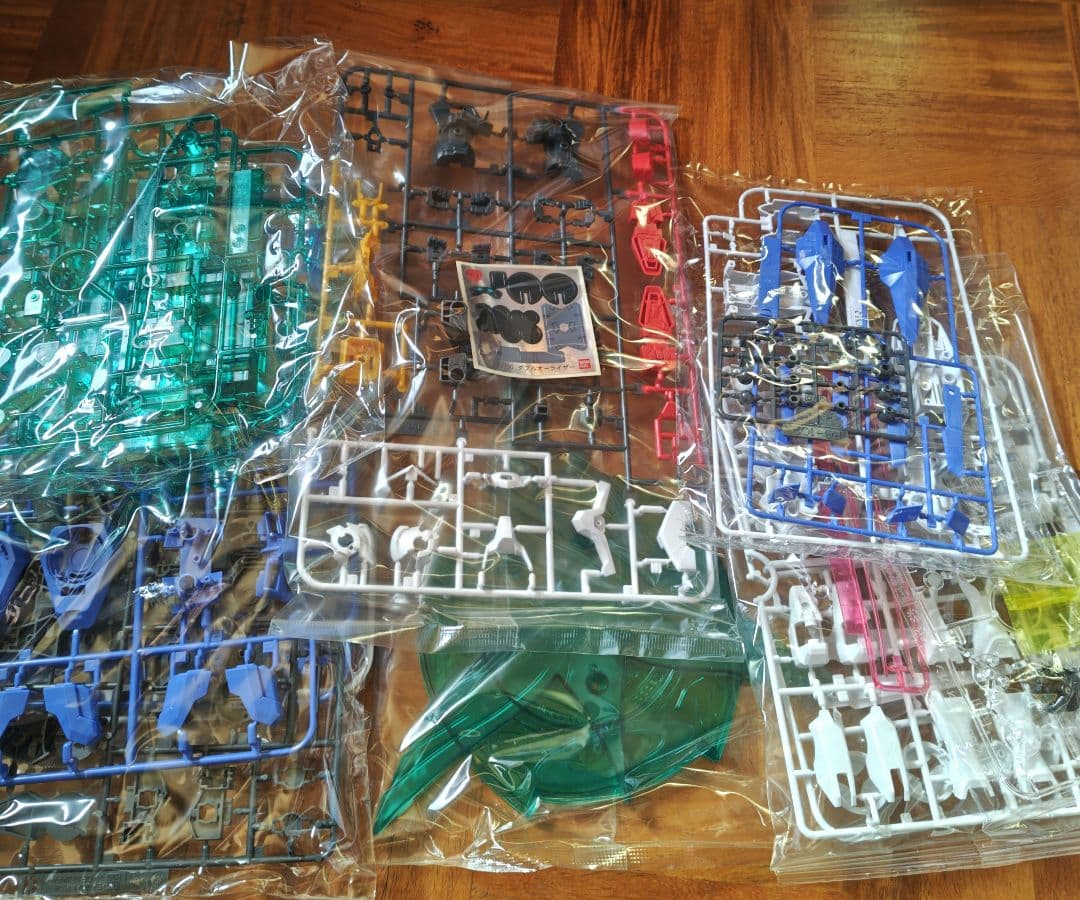 1/100 ガンダム00 ダブルオーライザー