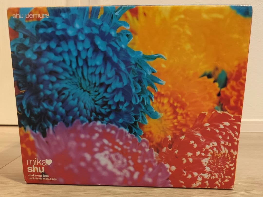 シュウウエムラ蜷川実花メイクアップボックス