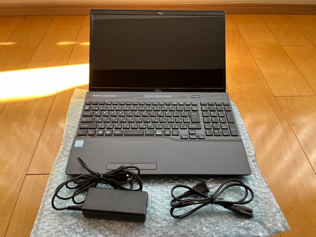 富士通 LIFEBOOK Intel Core i3 4GB/1TB