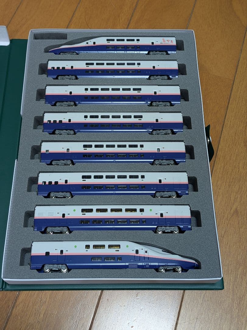 KATO E4系新幹線 Maxとき 8両セット