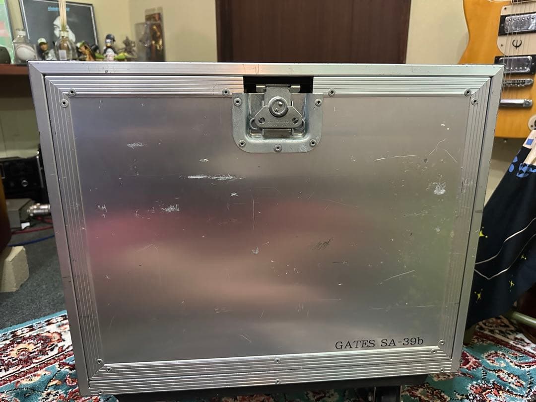 PULSE 8Uラックケース　キャスター付き