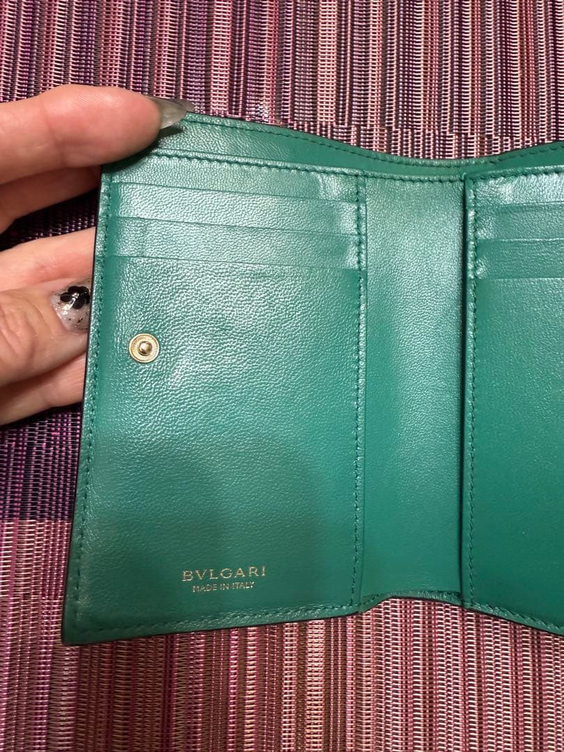 【美品】BVLGARI セレペンティ ブラックレザー 二つ折り財布(箱付き)
