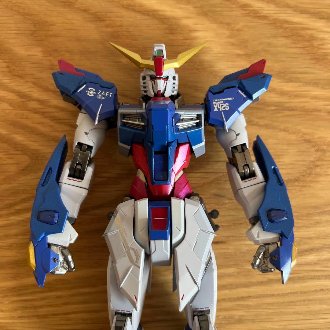 メタルビルド　デスティニーガンダム　2024