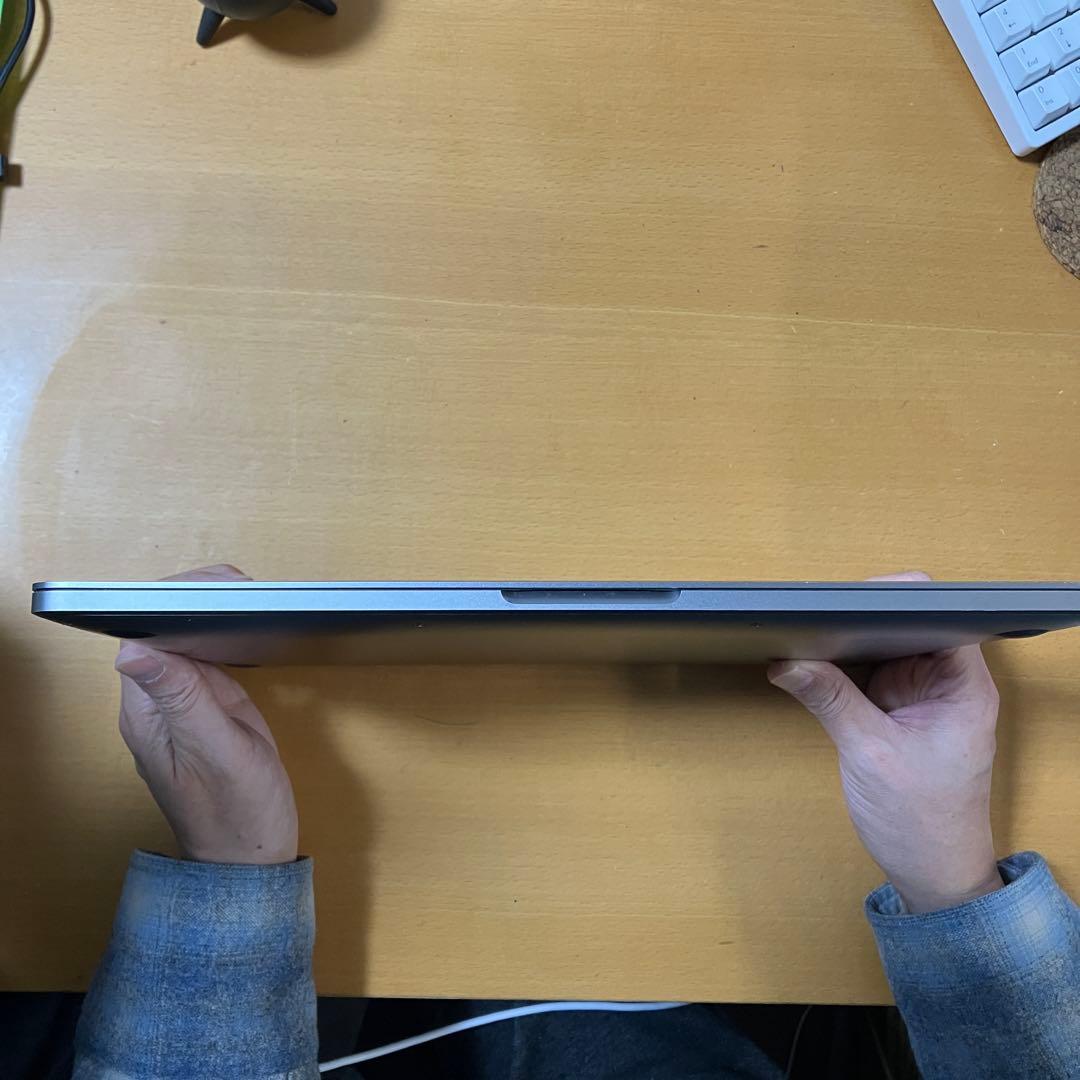 MacBook Pro 2020 intel 充放電186回 箱あり