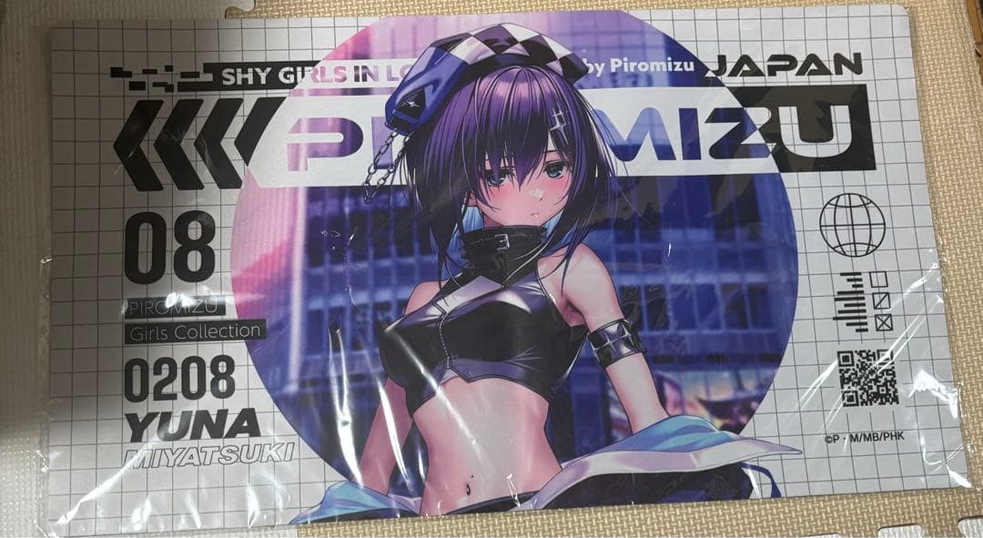 はにかみ、彼女は恋をする　ピロ水　渋谷　TSUTAYA デスクマット　宮月夕那