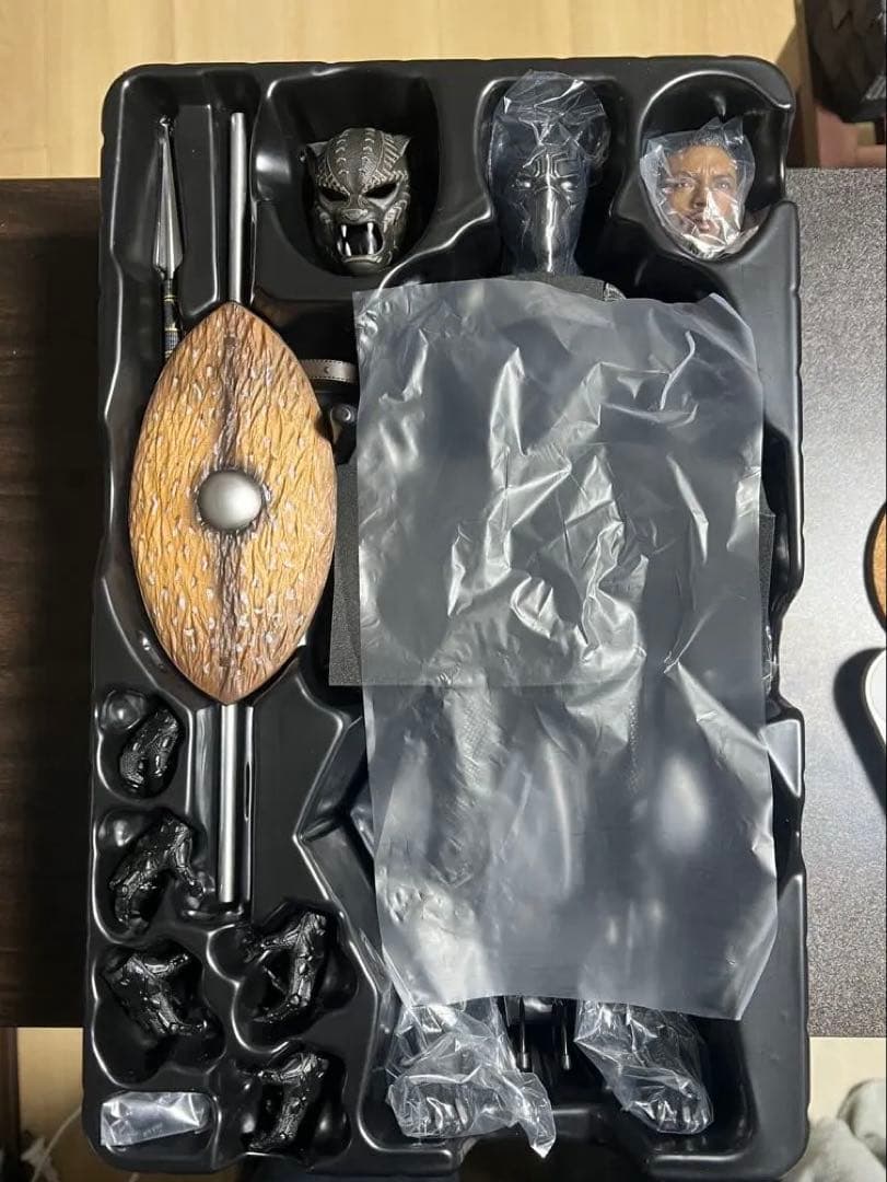 hottoys ブラックパンサー オリジナルスーツ