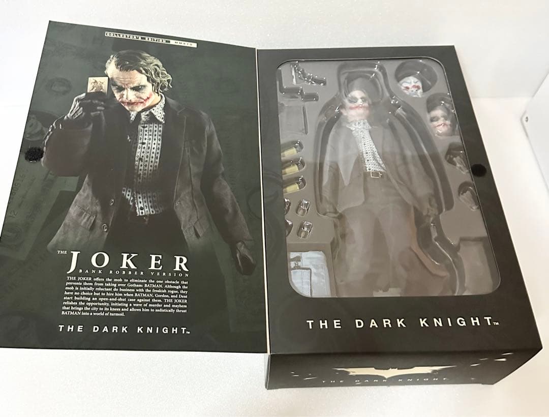 ホットトイズ　バットマン　ダークナイト　ジョーカー　フィギュア