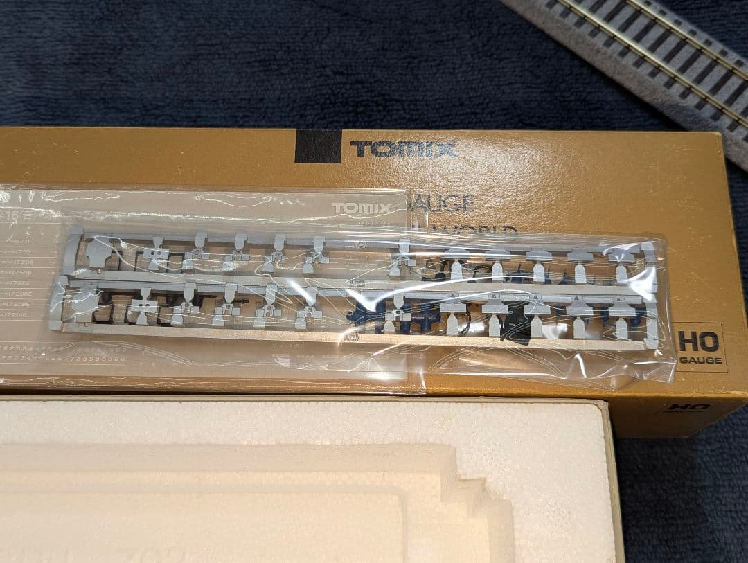 TOMIX　スハネ16 (青)　【HO-502】　室内灯点灯　HOゲージ