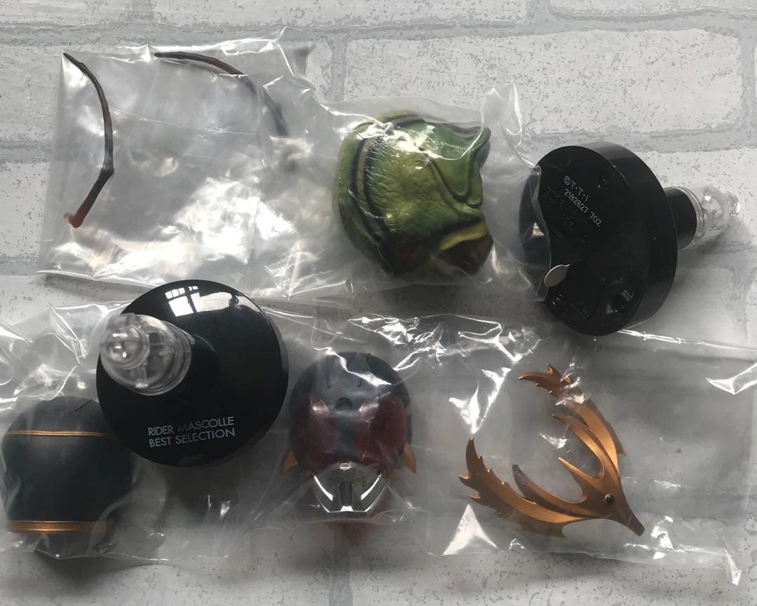 仮面ライダーマスクコレクション★マスコレ★映画編14種コンプリート 全て発光台座