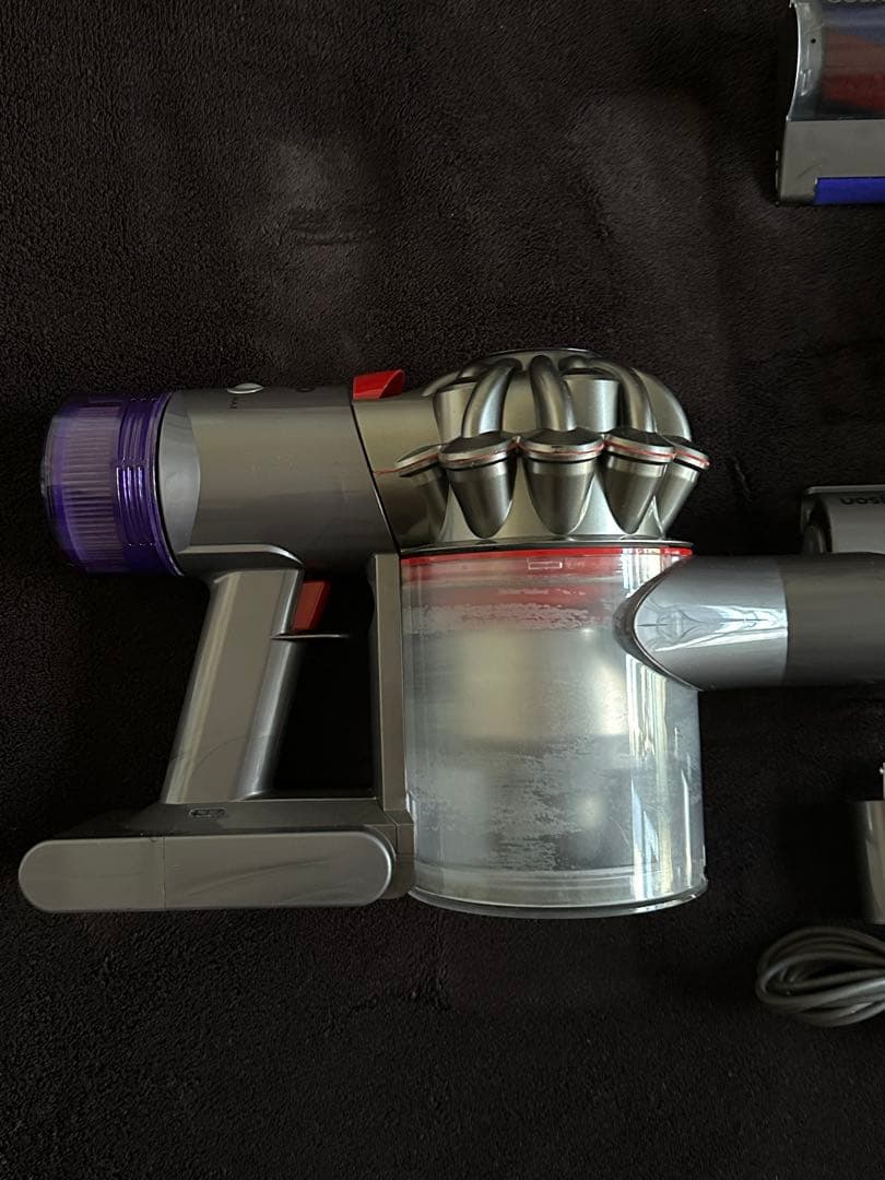 Dyson V8 Slim Fluffy Extra サイクロン式