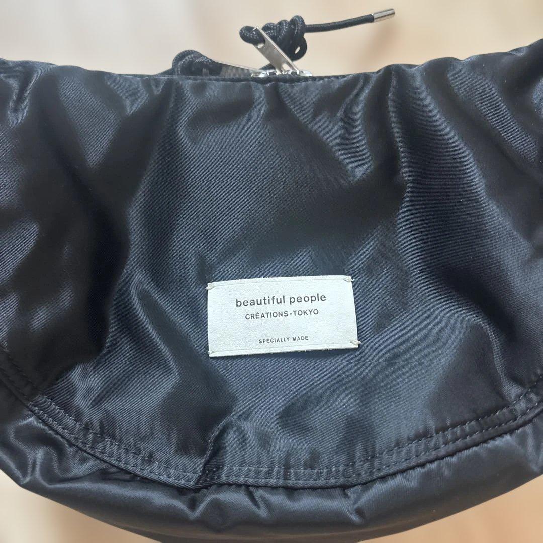 ビューティフルピープル　ナイロンムーン ショルダーバッグ