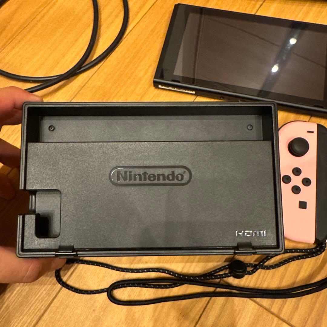 Nintendo Switch 本体　ジャンク品　ケース付き