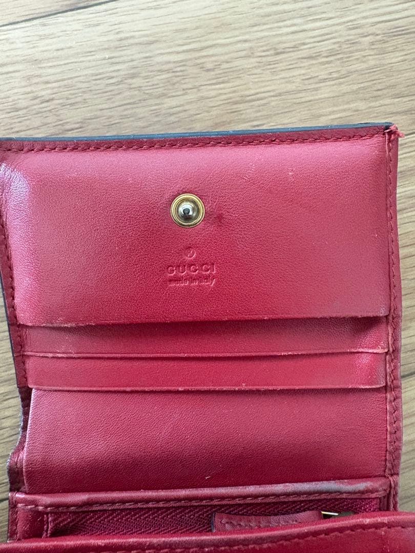 た*͚様 Gucci チェリー柄　さくらんぼ二つ折り財布