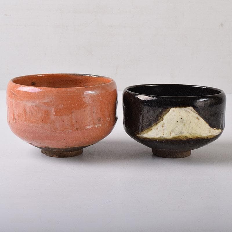 茶道具　楽吉左衛門　赤楽茶碗　黒楽茶碗　2点まとめて　V R8463