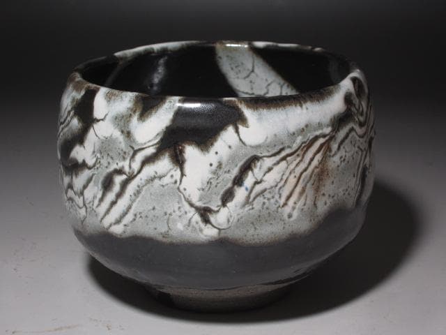 ☆　清水卯一　蓬莱茶碗　飽きの来ない味わい深い一品です☆y425