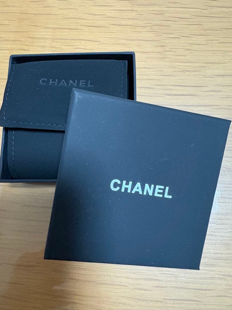 m*5様 CHANEL CCロゴ ブローチ パール　ラインストーン