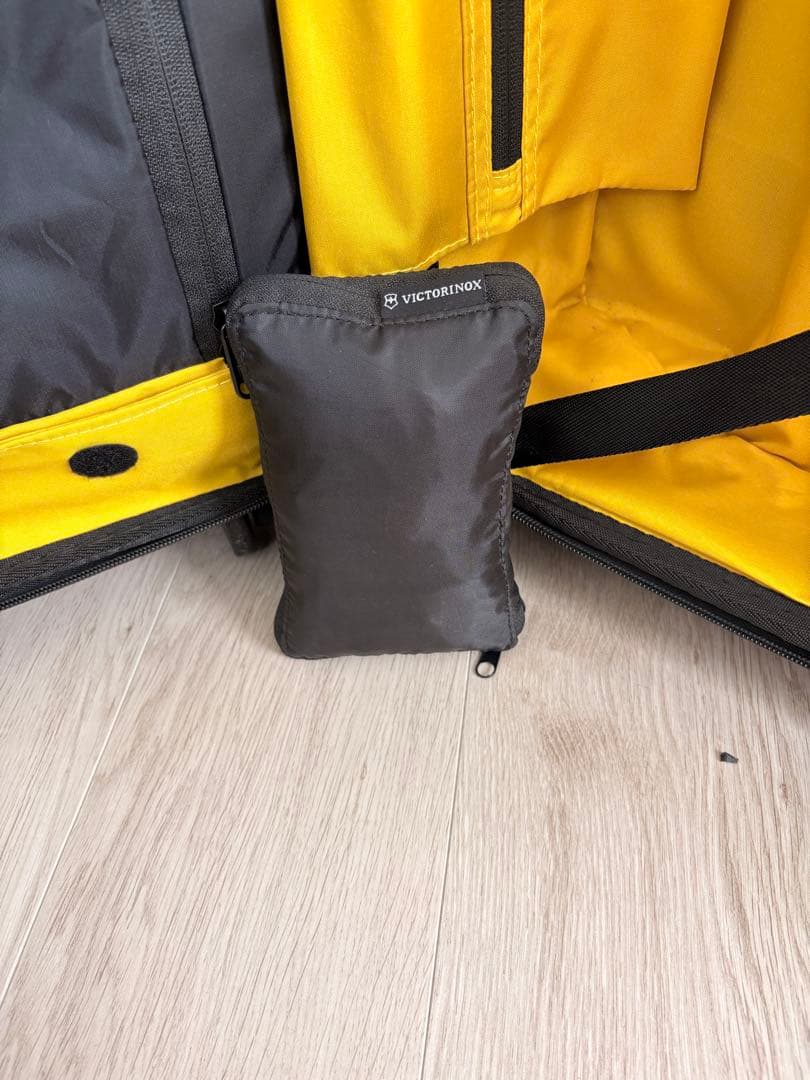 u*a様 Victorinox ブラウン キャリーケース 4輪　機内持ち込み