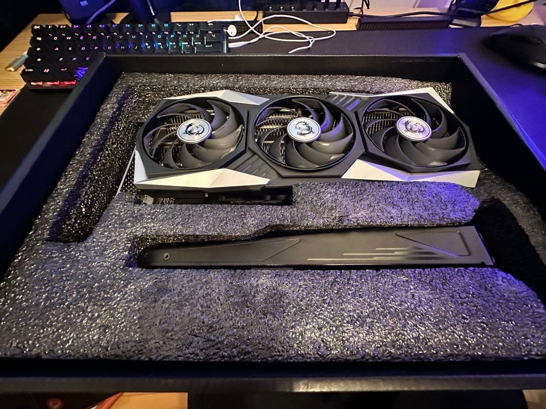 グラフィックボード・グラボ・ビデオカード msi gaming trio radeon rx6950xt