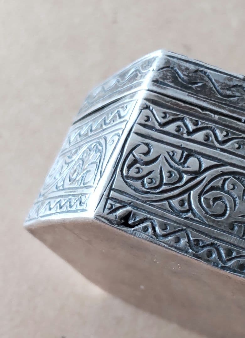 アンティーク 小物入れ 銀製 インタリオ カーネリアン