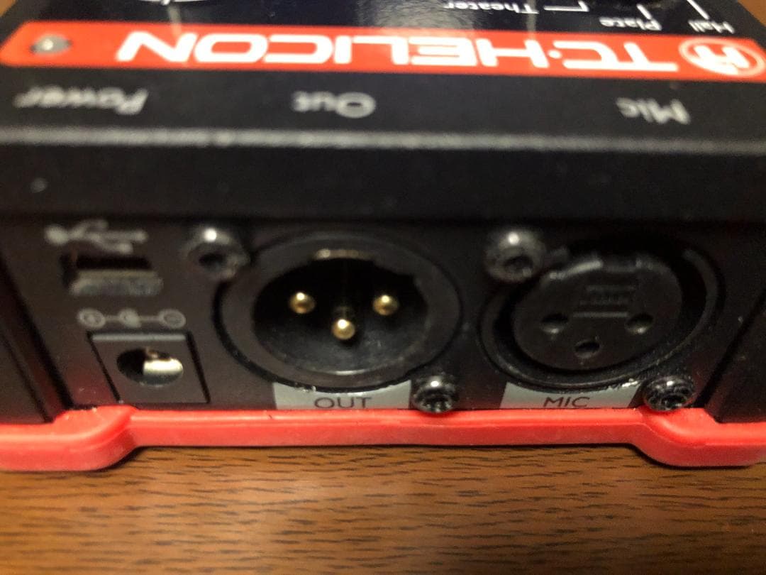 TC-HELICON VoiceTone R1 ボーカルリバーブ