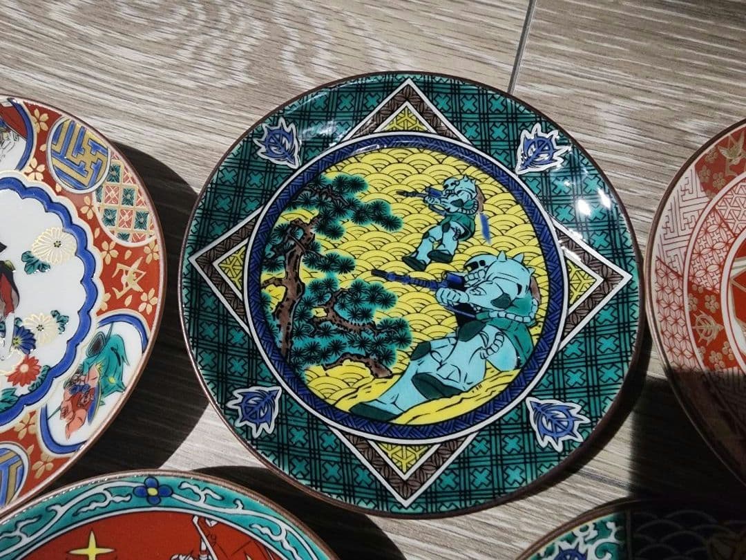 九谷焼　ガンダム陶磁器皿 5枚セット