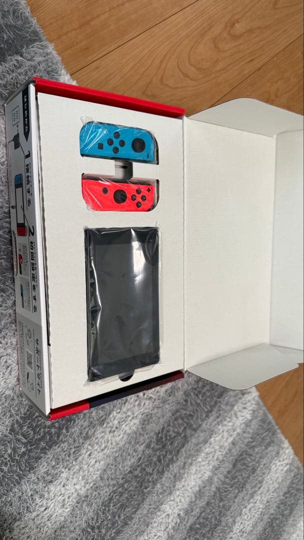 Nintendo Switch 本体 青・赤 Joy-Con 付属品付き