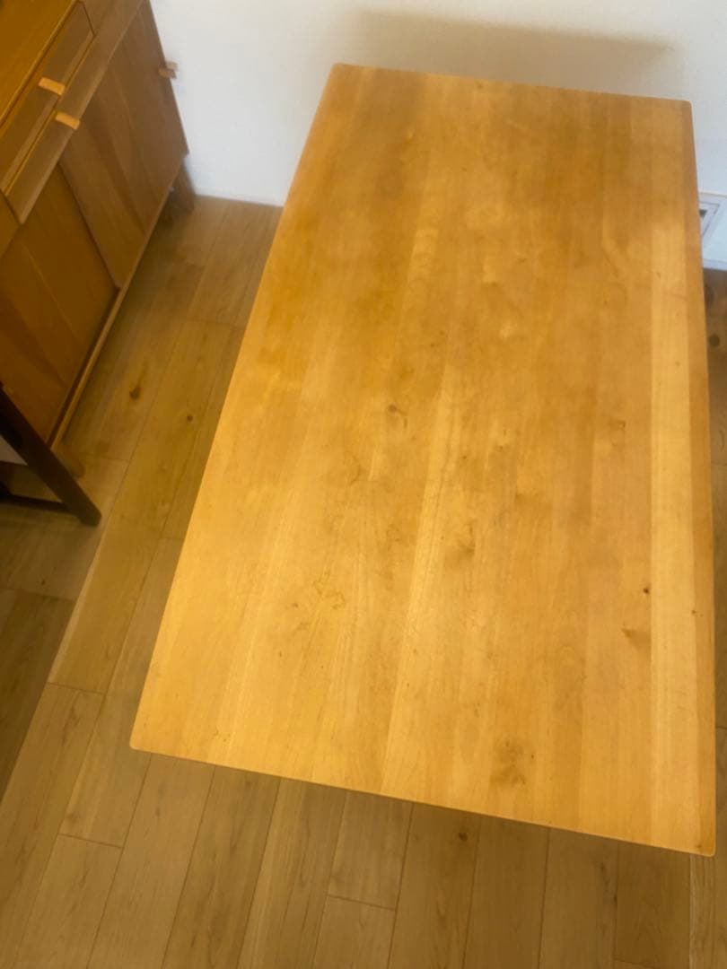 モモナチュラル　アルダー材　オイル塗装テーブル 4人がけ（数日内処分予定）