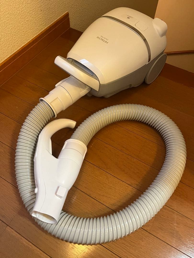 日立紙パック式掃除機 CV-KV70J