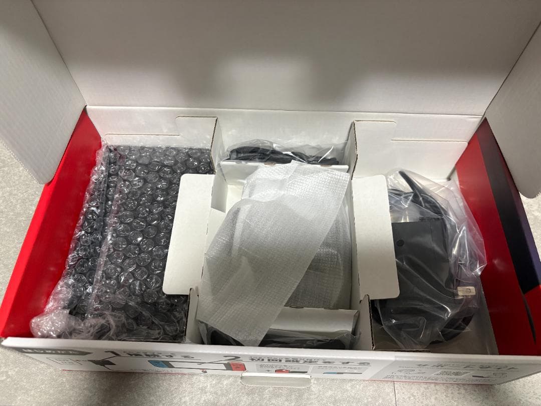 Nintendo Switch 本体 (バッテリー持続時間が長くなったモデル)