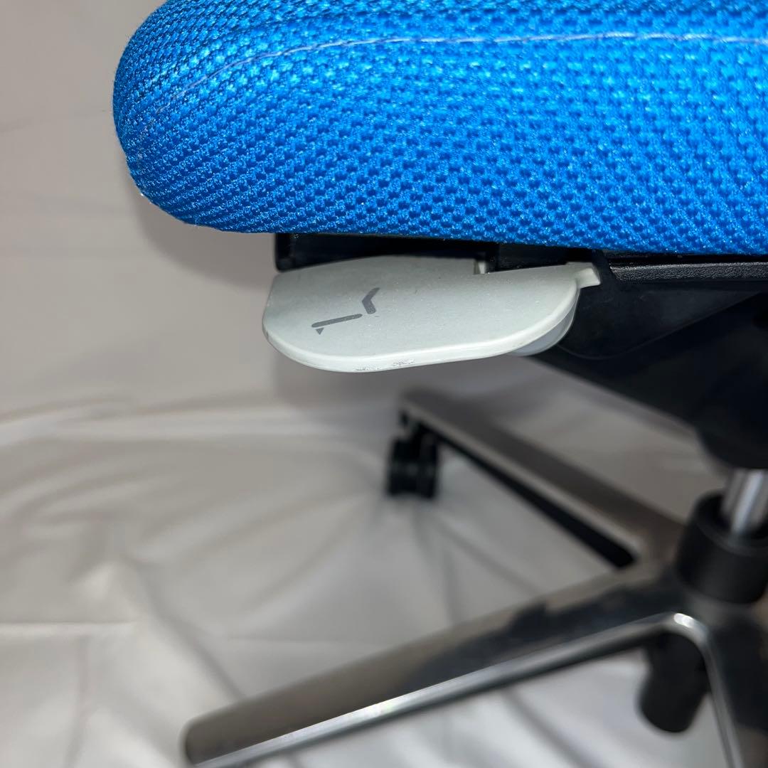 KOKUYO （コクヨ）INSPINE（インスパイン） 高機能オフィスチェア