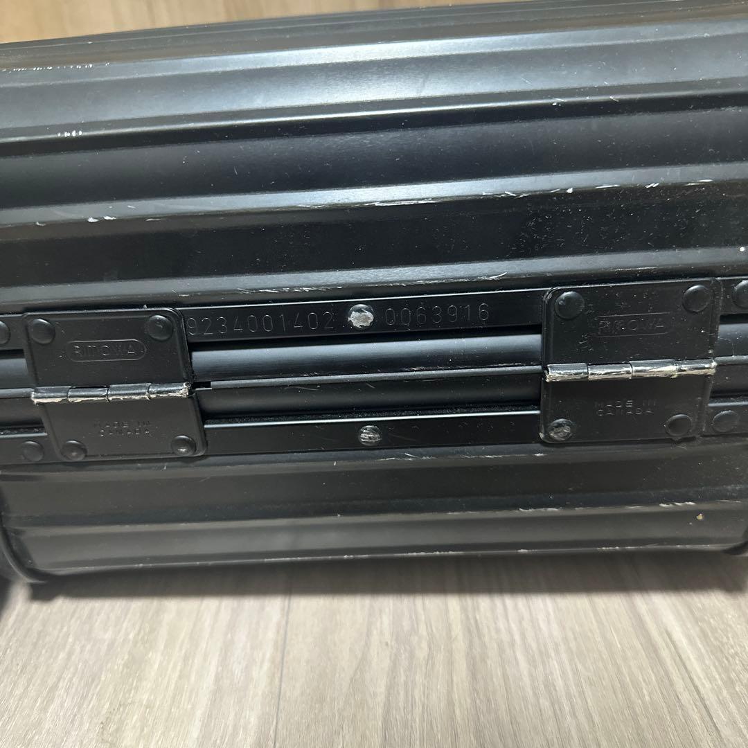 リモワ トパーズ　ステルス　4輪　26L ビジネストロリー