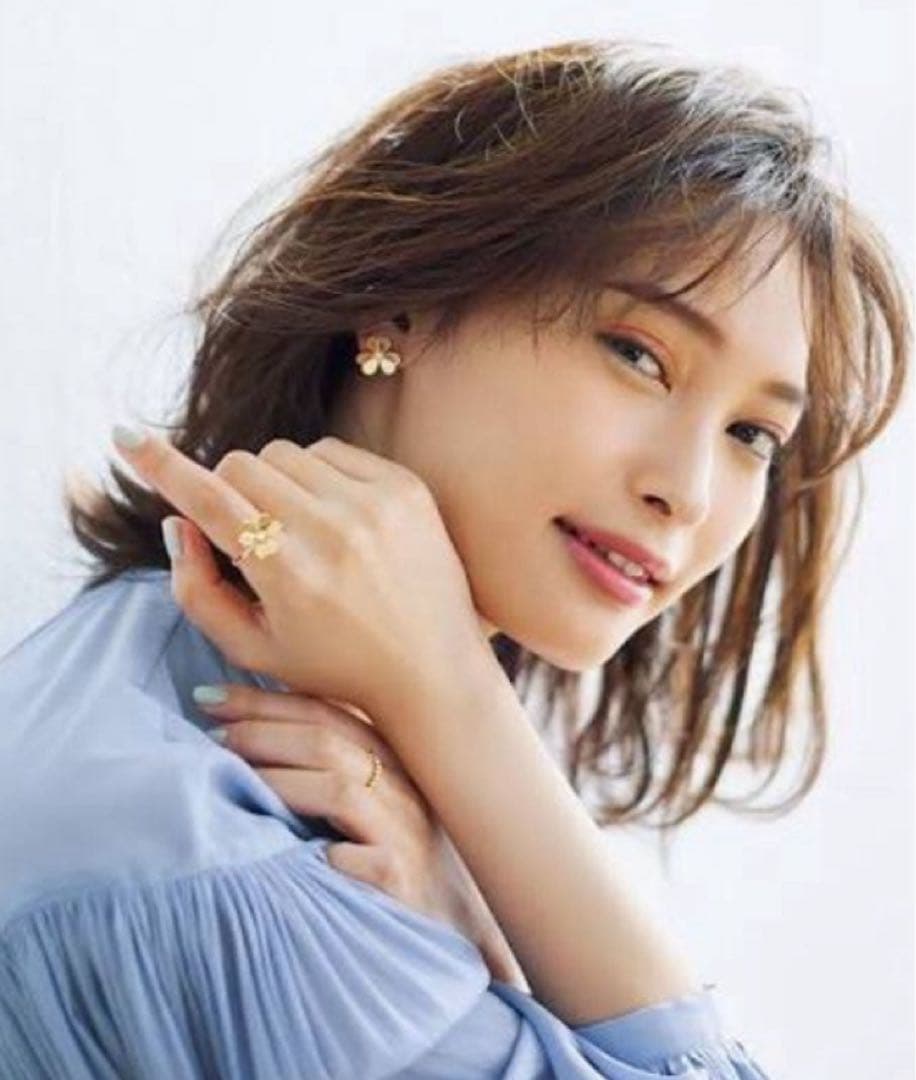 専用ページ　スモール　ピアス