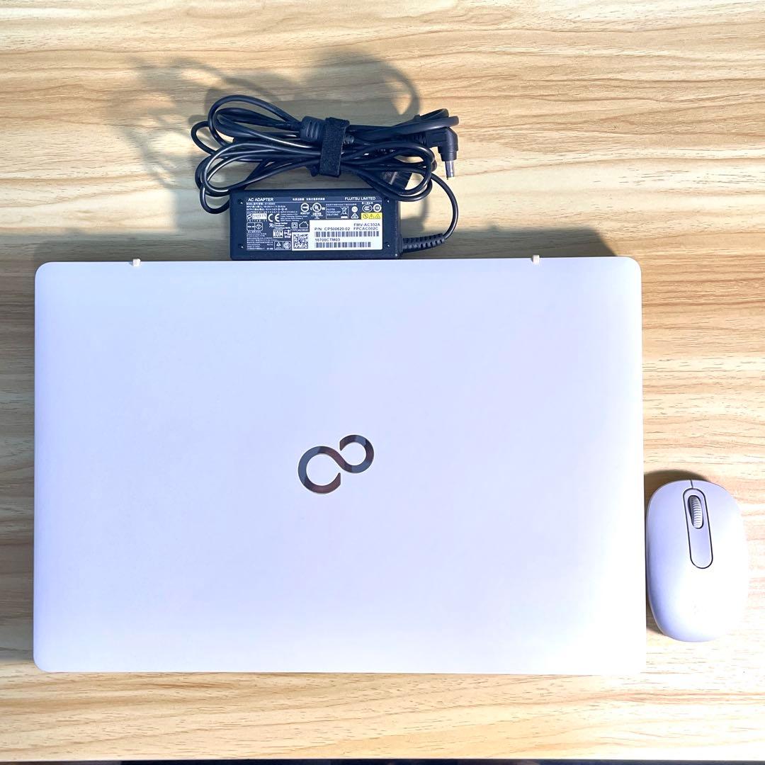 富士通 LIFEBOOK/Corei7/16GB/SSD512GB/ブルーレイ