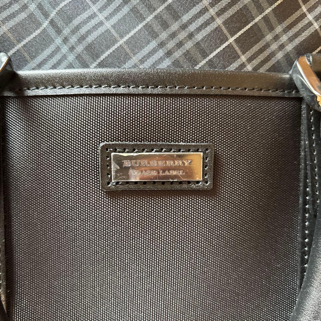 BURBERRY ブラック ビジネスバッグ