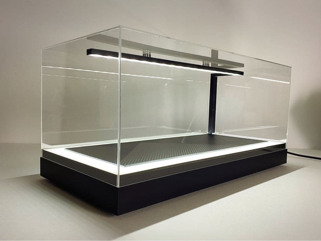 ★1/18 メルセデス 仕様LED照明付ディスプレイケース 【半艶ブラック】