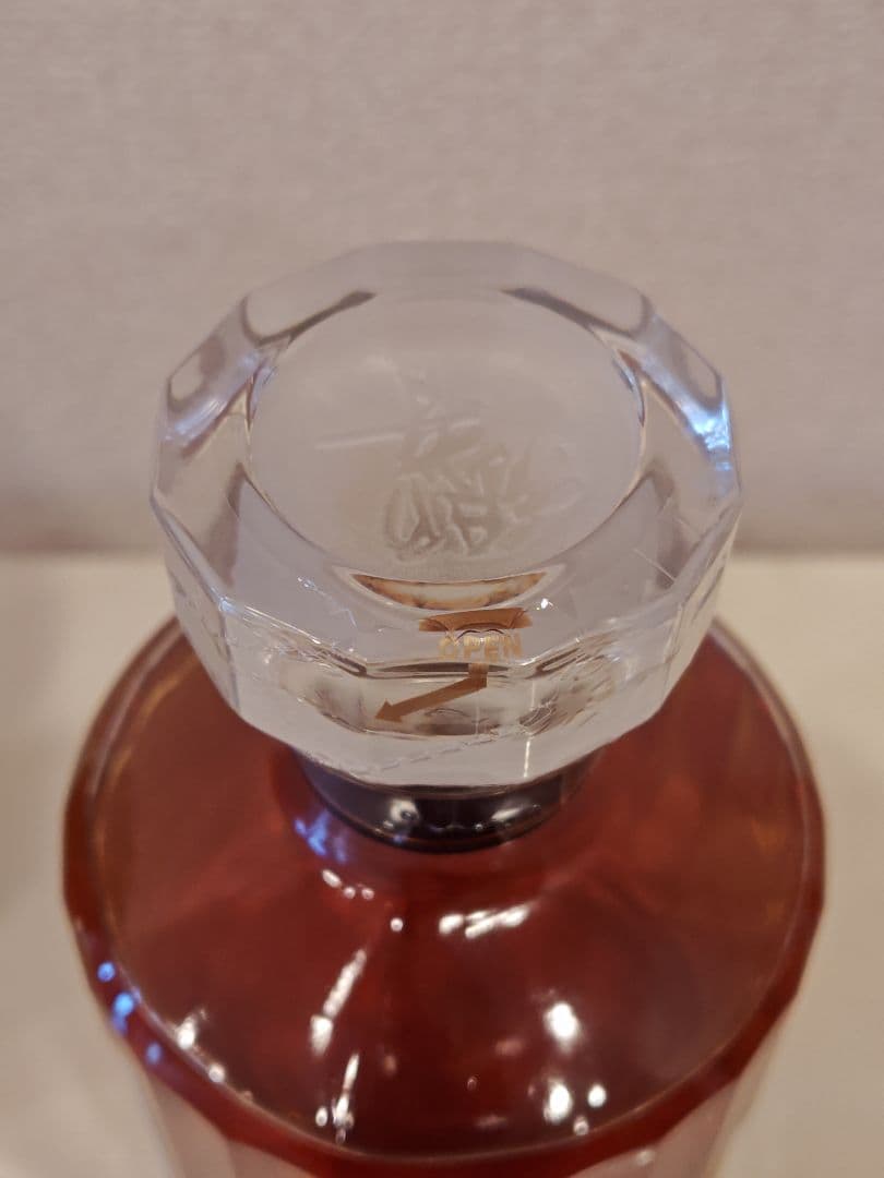 サントリー　響 12年 　500ml