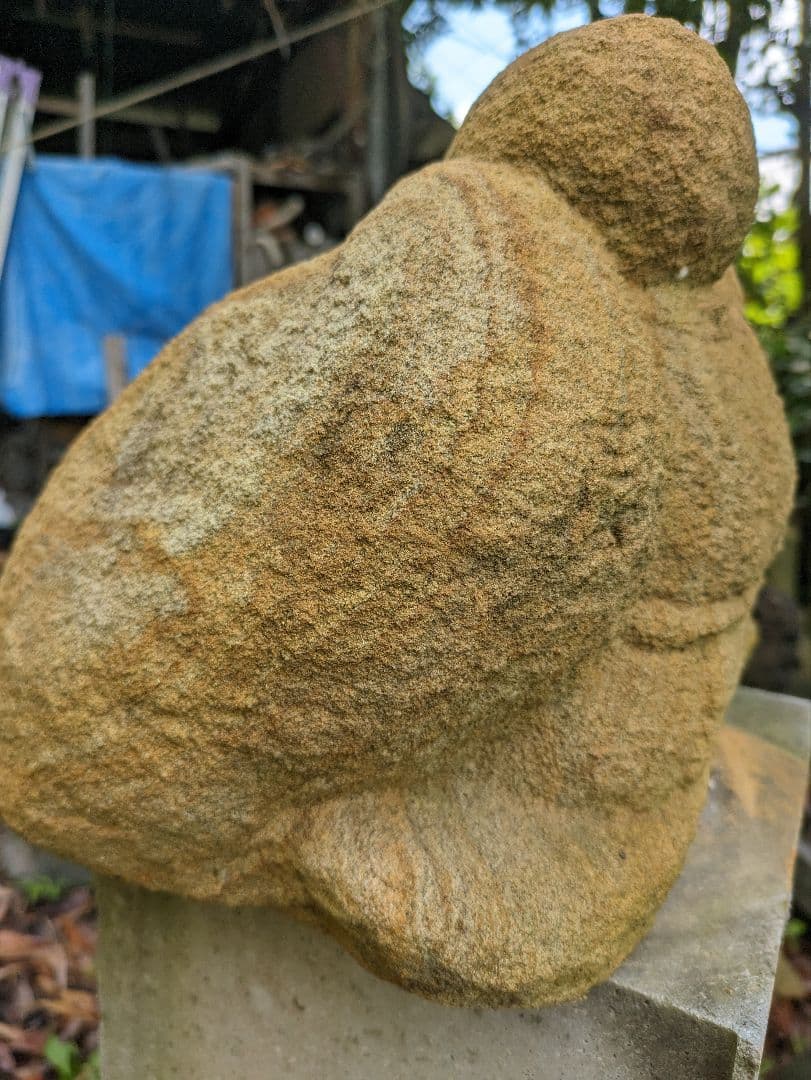 石仏、布袋様、多胡石、日本人彫刻、新品苔がうっすらあり、倉田辰彦作