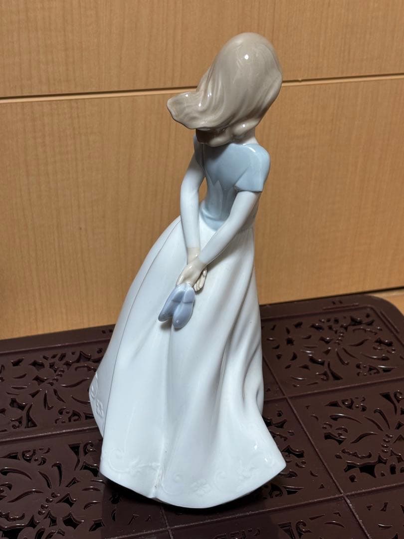 NAO リヤドロ　恋の季節　Truly in love 学習の授業　リアドロ