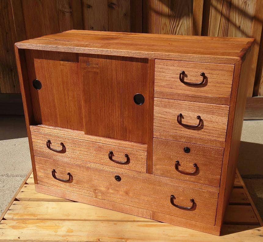 桐の小箪笥　《リペア済》