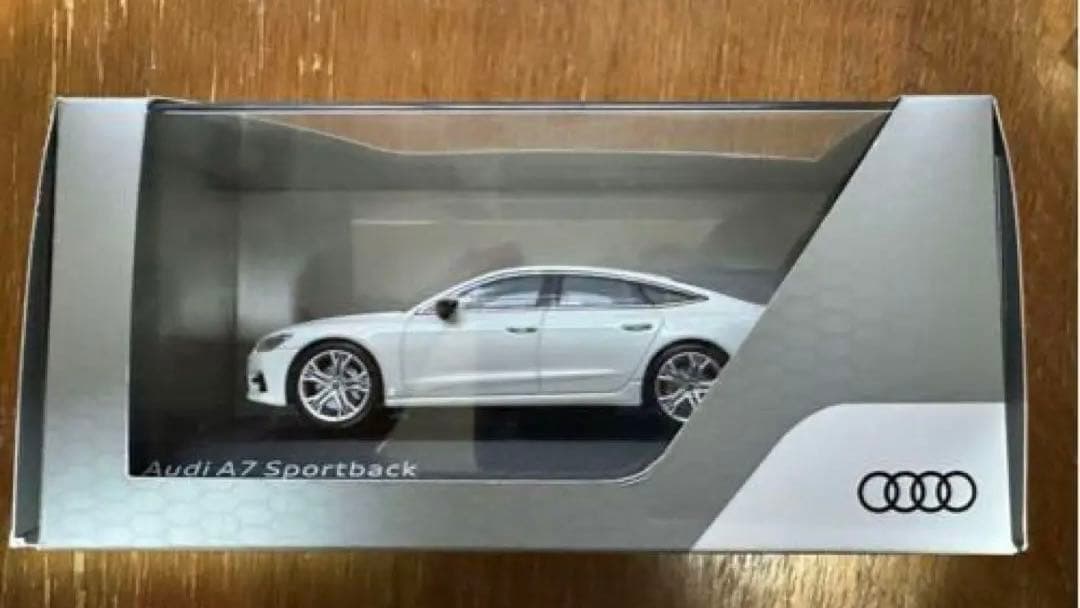 Audi 公式A7 ミニカー　非売品