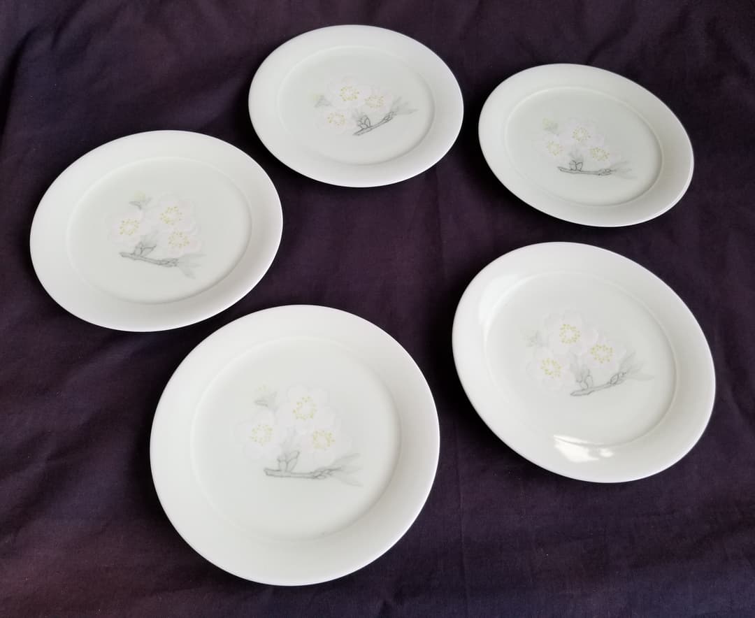 彩磁桜花文平皿 五枚組 (未使用 新品同様)