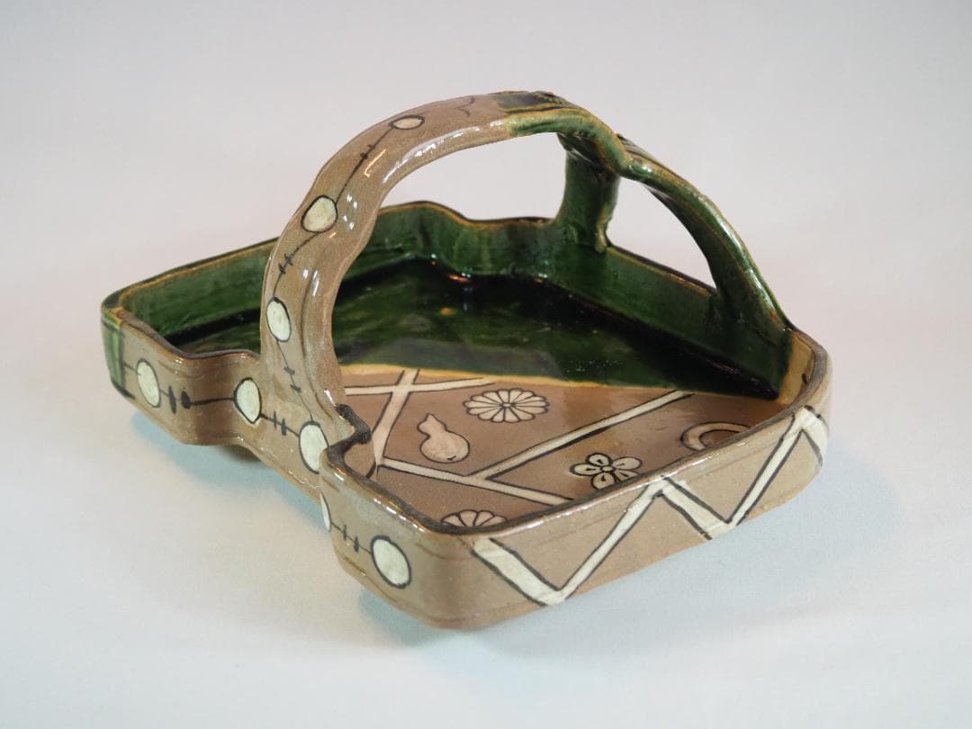 加藤十右衛門造『赤織部手鉢』（共箱）