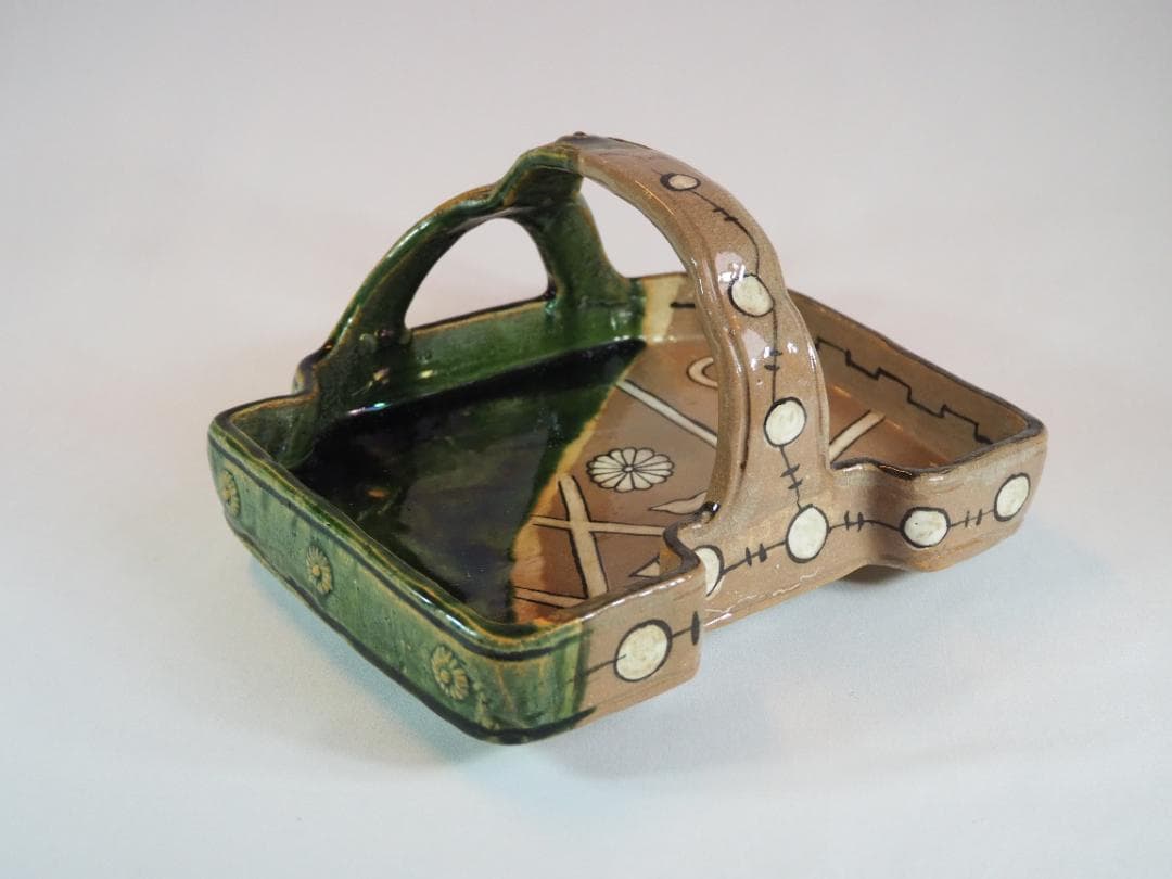 加藤十右衛門造『赤織部手鉢』（共箱）