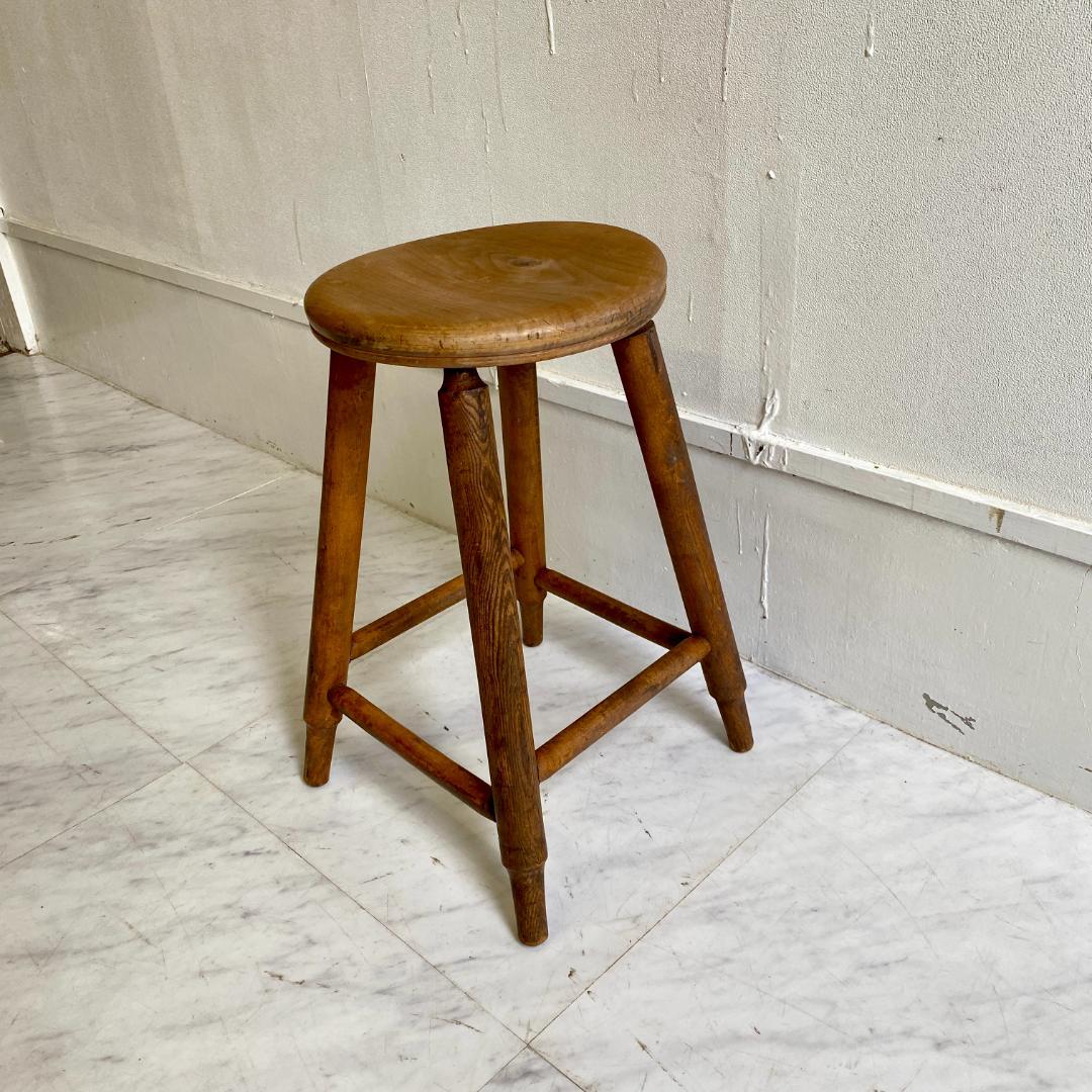 レトロなスツール 丸椅子 丸スツール 木製